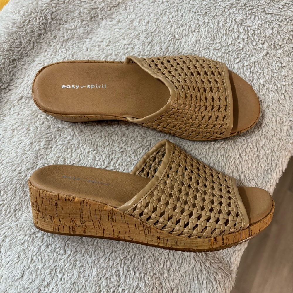 Easy Spirit Sandals